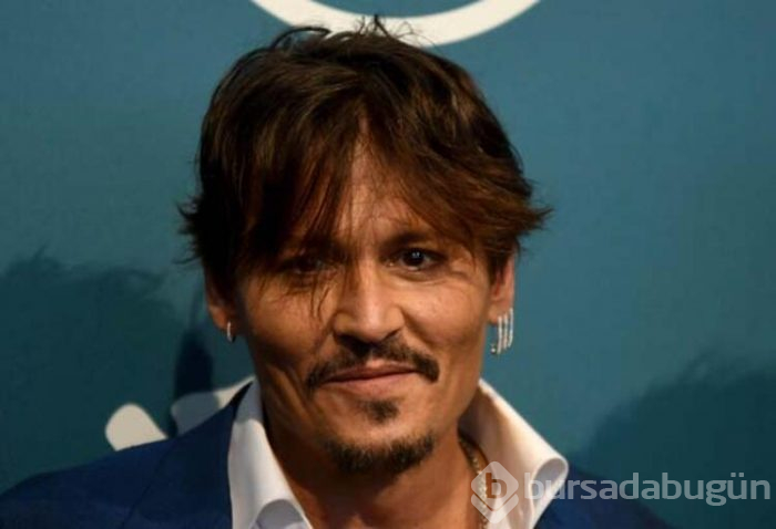 Johnny Depp kısa sürede 1 milyon oldu