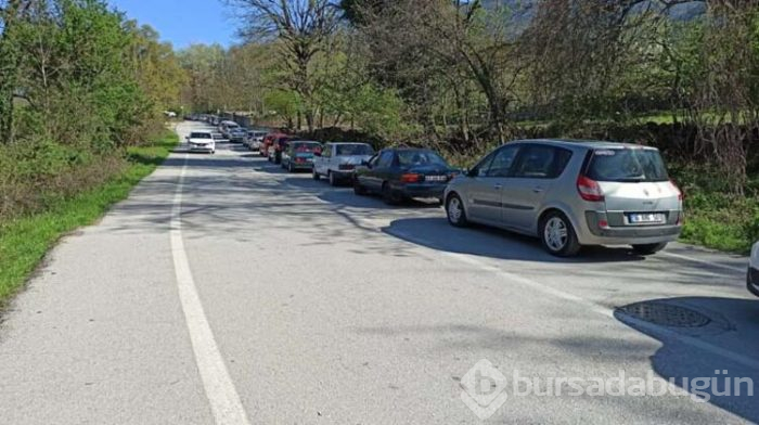 Uludağ'da uzun kuyruklar oluştu 