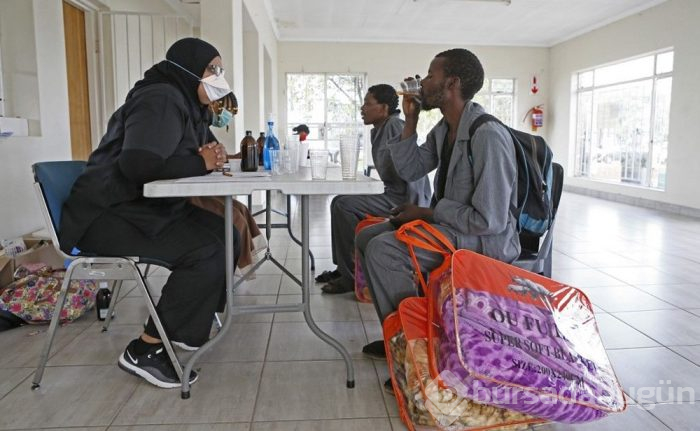 "Koronavirüs Afrika'da en az 300 bin can alabilir!"