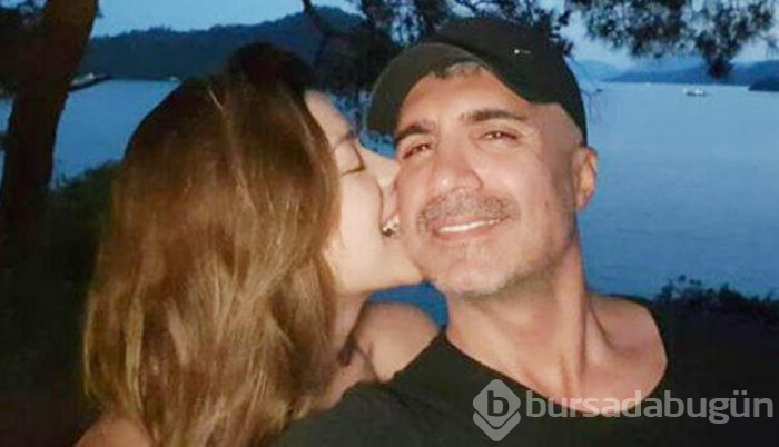 Özcan Deniz evini set olarak kullanıyor