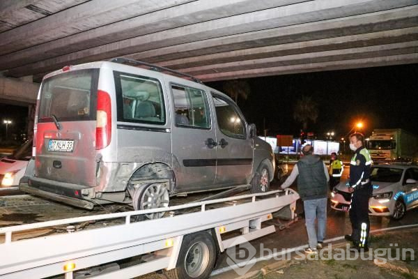 Lastiği olmayan araçla 15 kilometre kaçtı!