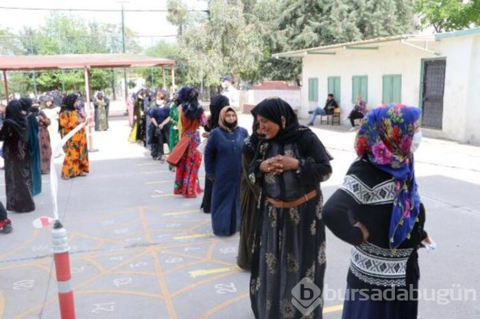İhtiyaç sahipleri oraya akın etti, kurallara uyuldu!