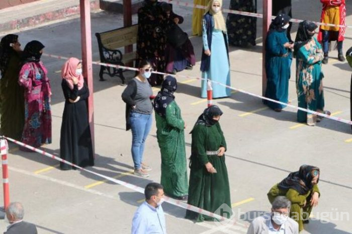 İhtiyaç sahipleri oraya akın etti, kurallara uyuldu!
