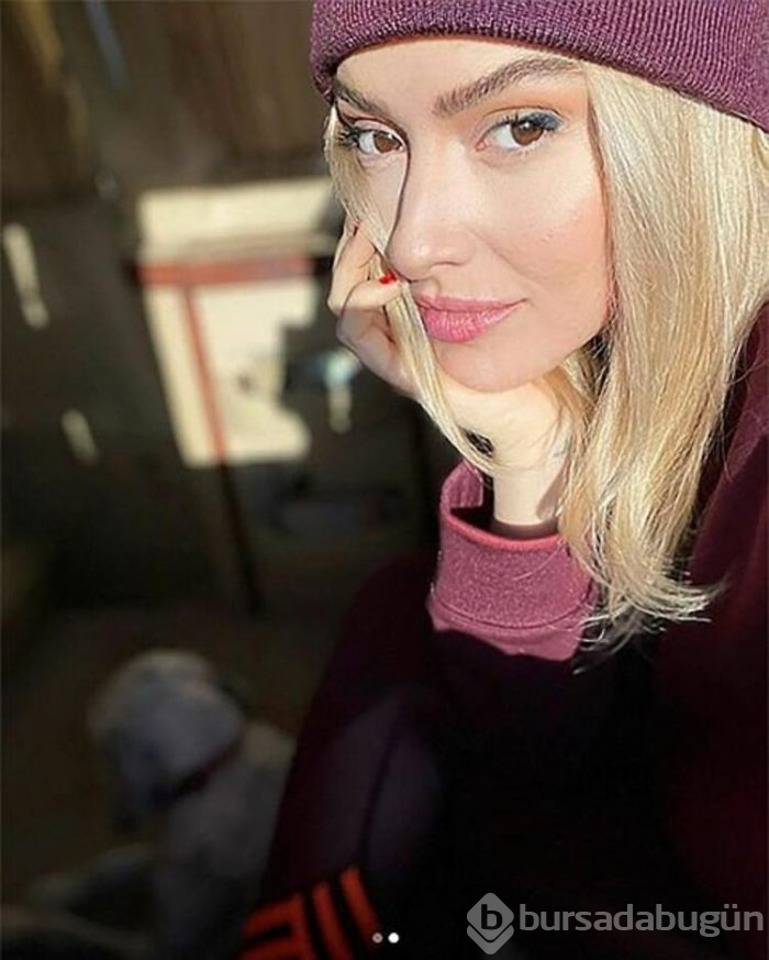 Hadise'nin çocukluk fotoğrafı sosyal medyayı salladı