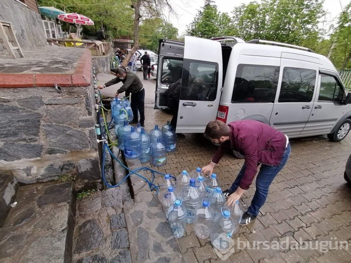 Bursa'da kısıtlama öncesi su kuyruğu