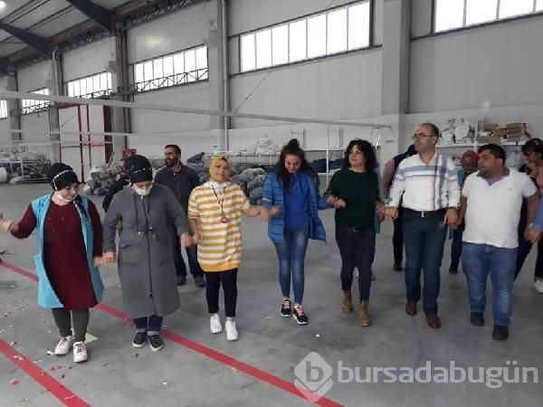 Doğum gününde halay çeken 15 kişiye ceza