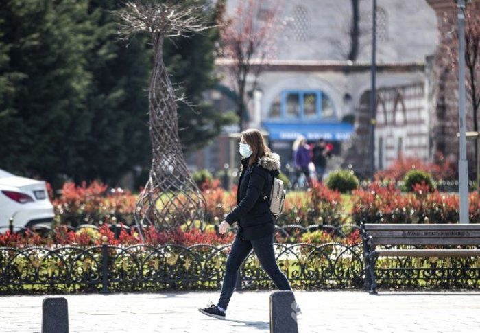 Marketler bugün ve yarın 09.00-14.00 saatleri arasında açık! İşte sokağa çıkma kısıtlamasına dair tüm detaylar...