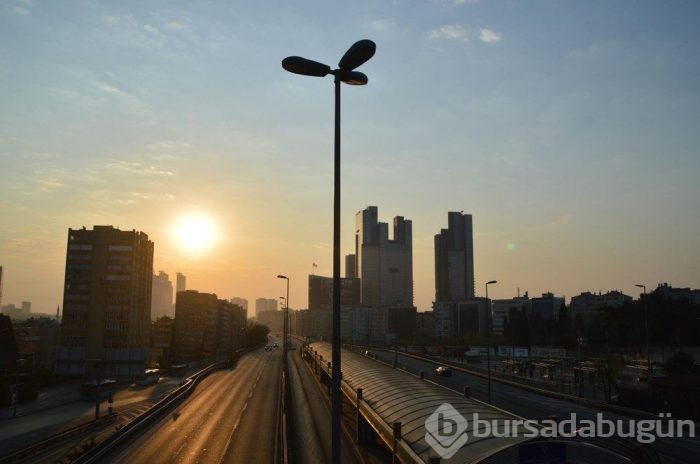Marketler bugün ve yarın 09.00-14.00 saatleri arasında açık! İşte sokağa çıkma kısıtlamasına dair tüm detaylar...