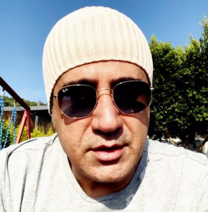 Emrah: "Dünyanın üzerinde dolaşan kara bulutlar dağılır dağılmaz Meksika'daki hayranlarımla buluşacağım"