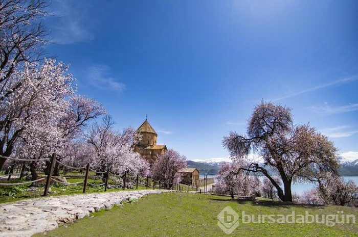 Akdamar Adası'nda huzur veren görüntü