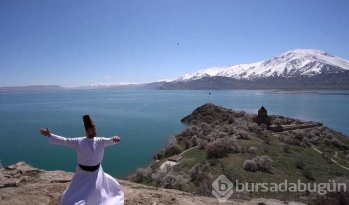 Akdamar Adası'nda huzur veren görüntü