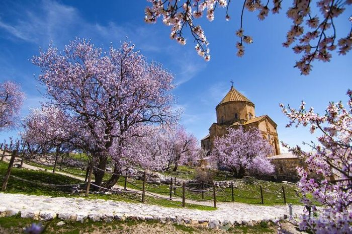 Akdamar Adası'nda huzur veren görüntü