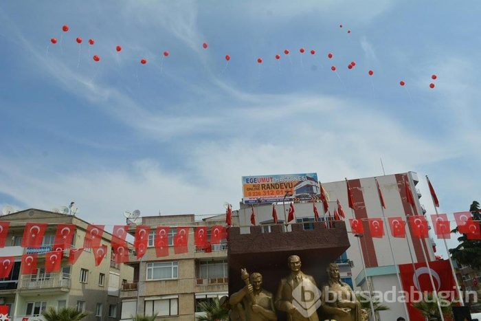 100 çift ayakkabı ile 23 Nisan kutlaması
