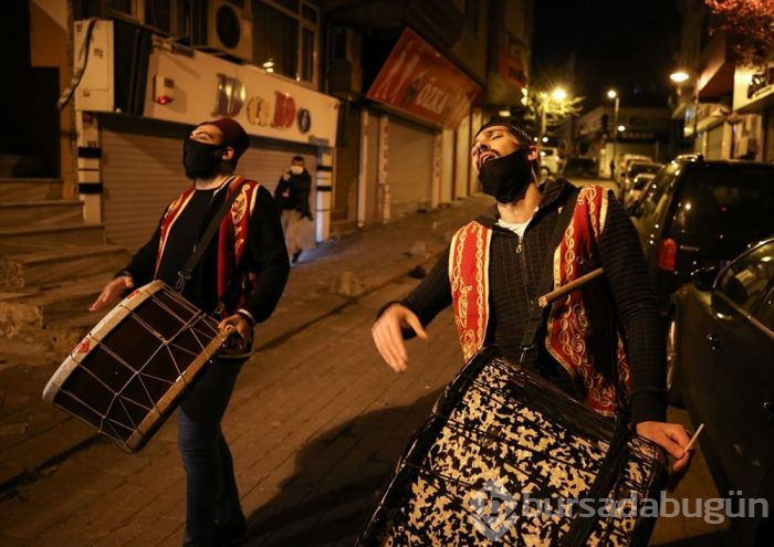 Davulcular mesaiye başladı