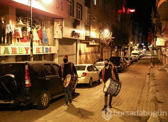 Davulcular mesaiye başladı