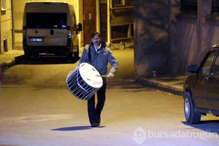 Davulcular mesaiye başladı