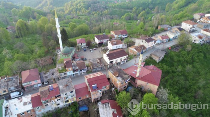 Komşu evlerde 2 dakika farkla iftar açıyorlar