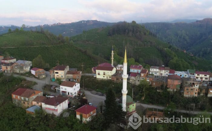 Komşu evlerde 2 dakika farkla iftar açıyorlar