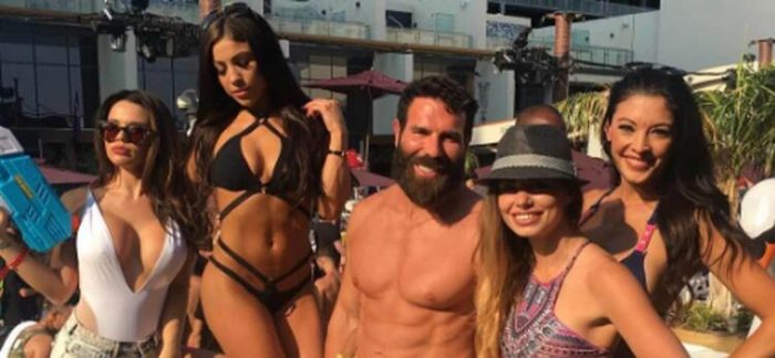 Dan Bilzerian eski günlerine özlem duyuyor 