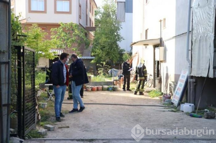 Oğlunun cesedini yakmaya çalışırken yakalandı