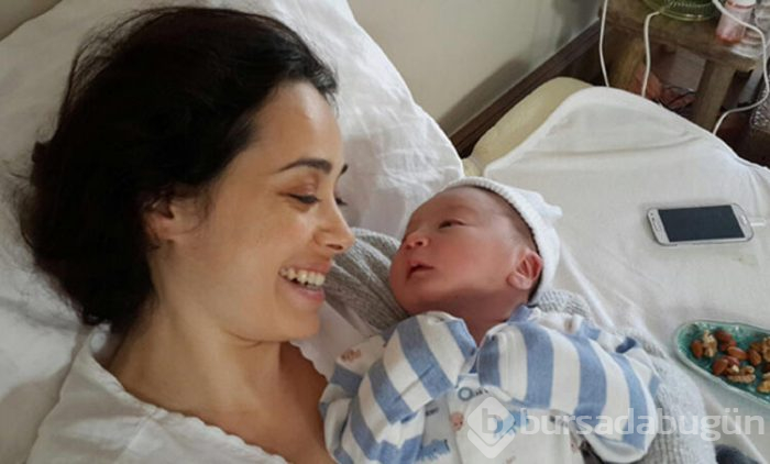 Özgü Namal'dan yıllar sonra yeni karar