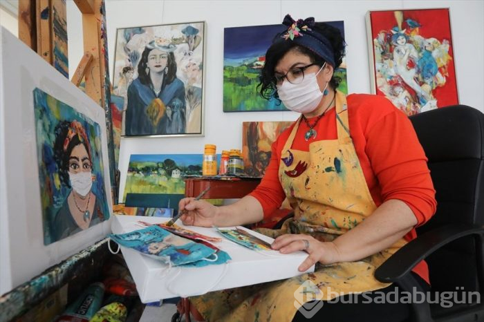 Cerrahi maskeler sanat eserine dönüşüyor