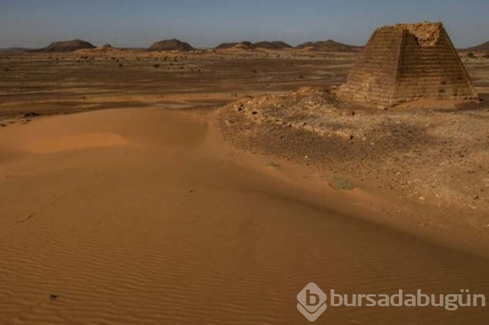  UNESCO koruması altındaki 2 bin yıllık Meravi piramitleri!