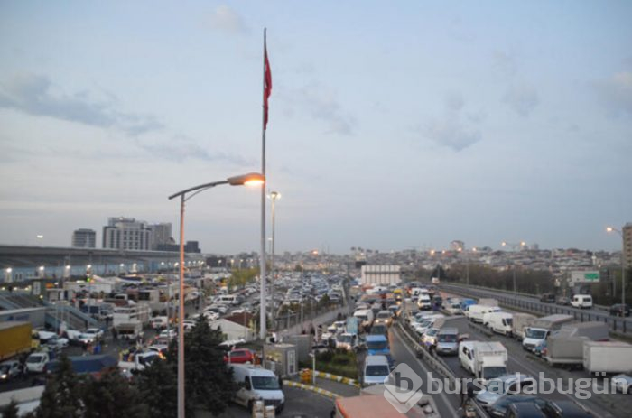 Yasak kalkar kalkmaz sokaklar doldu taştı! 