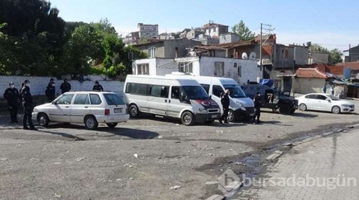 Özel harekat polislerinin katıldığı şafak operasyonu gerçekleşti! 