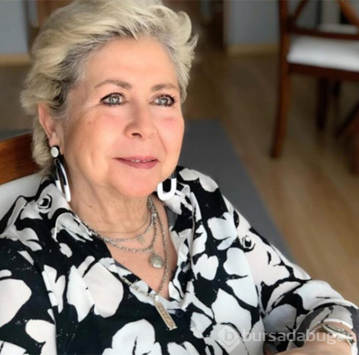 Esra Akkaya annesiyle ilgili açıklamada bulundu! 