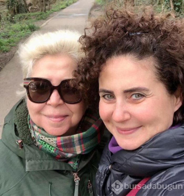 Esra Akkaya annesiyle ilgili açıklamada bulundu! 