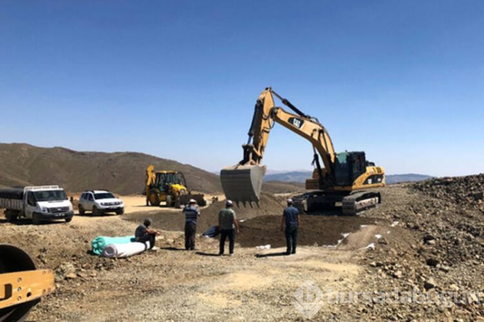 Fırat Üniversitesinde (FÜ) iki akademisyen  "betonarme sandviç plak" geliştirdi.