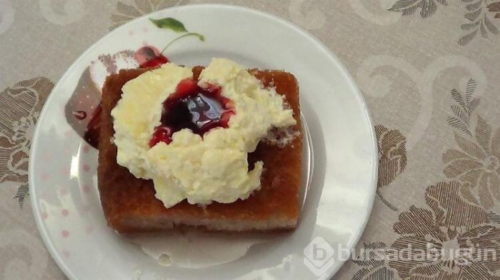 Vazgeçilmez tatlı 'vişneli ekmek kadayıfı'