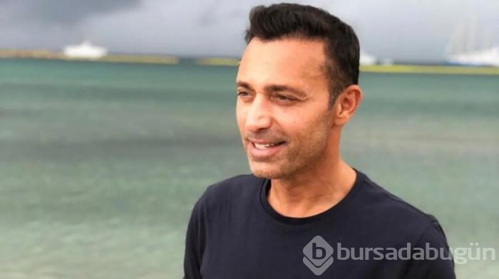 Mustafa Sandal vücudunu sergiledi