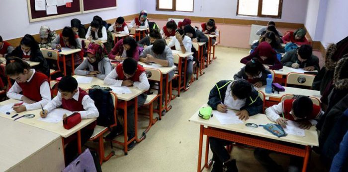 Okullar 4 Mayıs'ta açılacak mı?