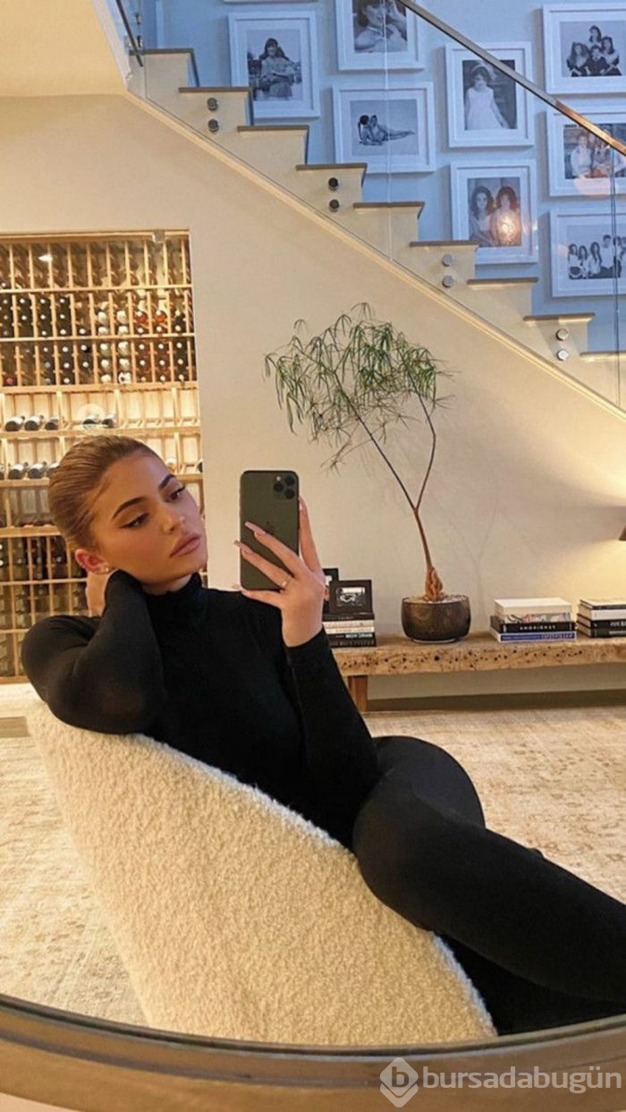 Kylie Jenner karantina kurallarını hiçe sayıyor