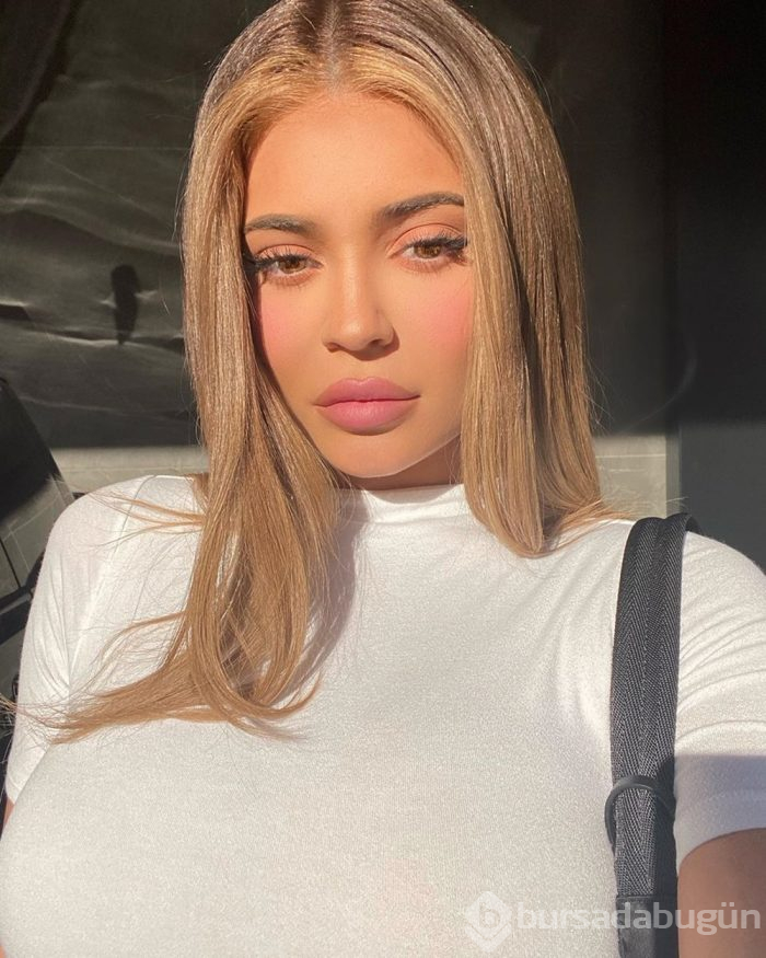 Kylie Jenner karantina kurallarını hiçe sayıyor
