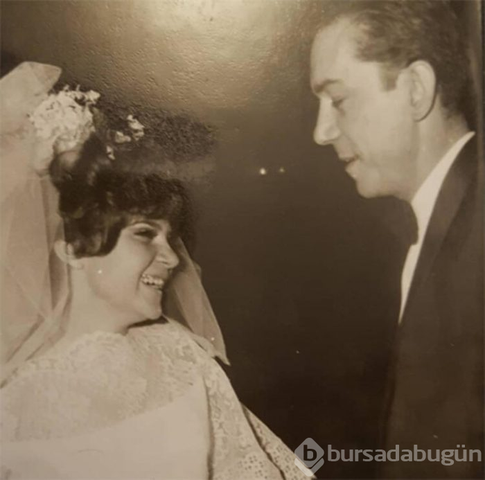 Önce sesine aşık olmuştum!