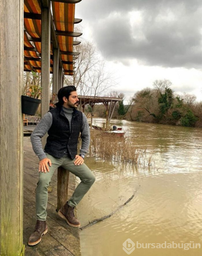 Burak Özçivit oğlunu paylaştı
