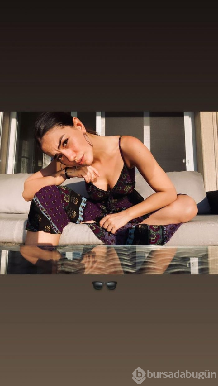 Demet Özdemir'den güneşlenme pozu