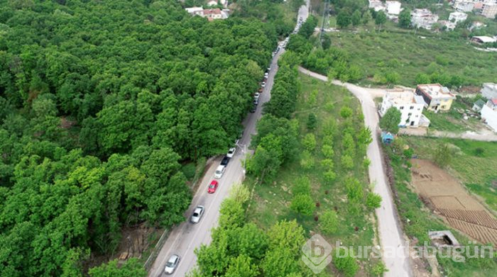 Bursa'da yasak öncesi yine uzun kuyruklar oluştu