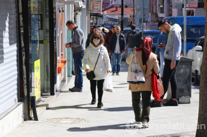 Evde kalan yaşlılarda aylar sonra bunlar görülecek!