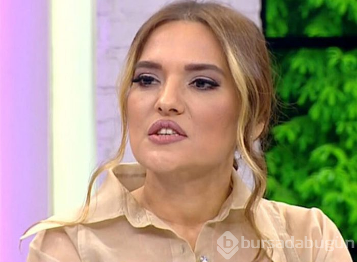 Demet Akalın taksicilere yardım etti 