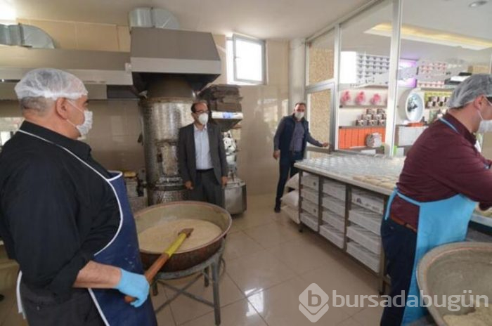 Ramazan ayının vazgeçilmezi 'kürek helva' 