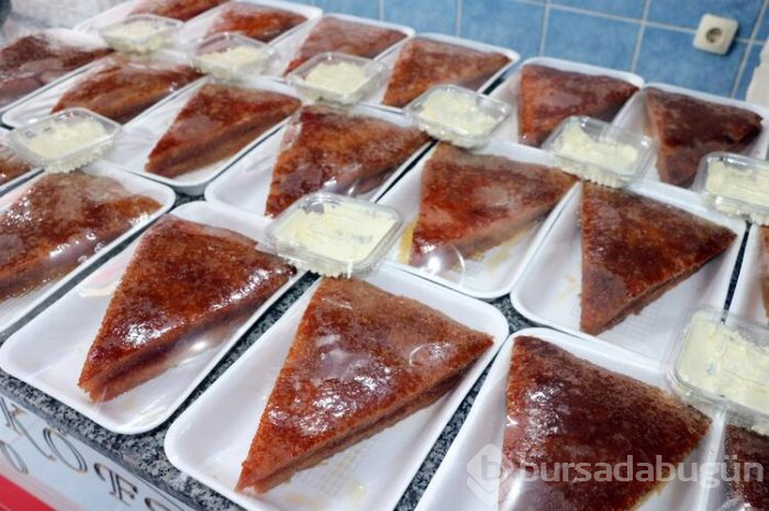 Yozgat'ta iftar sofralarının vazgeçilmezi 'ekmek kadayıfı'