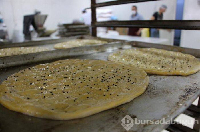 Elazığ'ın nohut ekmeğini de koronavirüs vurdu