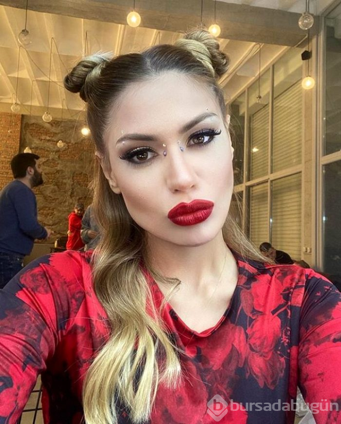 Nihal Candan, göğüs itirafıyla ağızları açık bıraktı