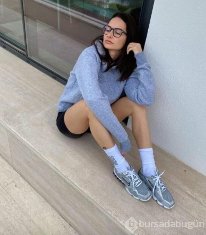 Yasemin Özilhan terasta