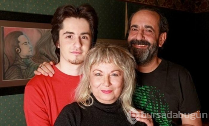 Mazhar Alanson geçmişte yolculuk yaptı 