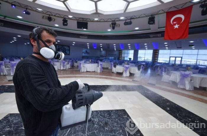İşte koronavirüs halayı! 
